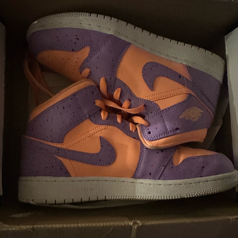 Orange and purple Air Jordan 1 Mid SE